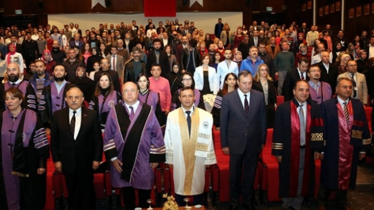 Prof. Dr. Adnan Öztürk: Türkiye’de öğrencilerine bu kadar imkan tanıyan başka fakülte yok!