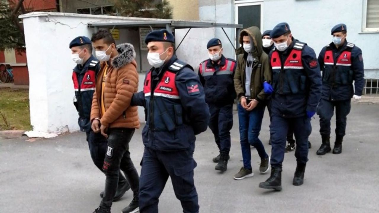 Kayseri’de DEAŞ üyesi 3 kişi yakalandı