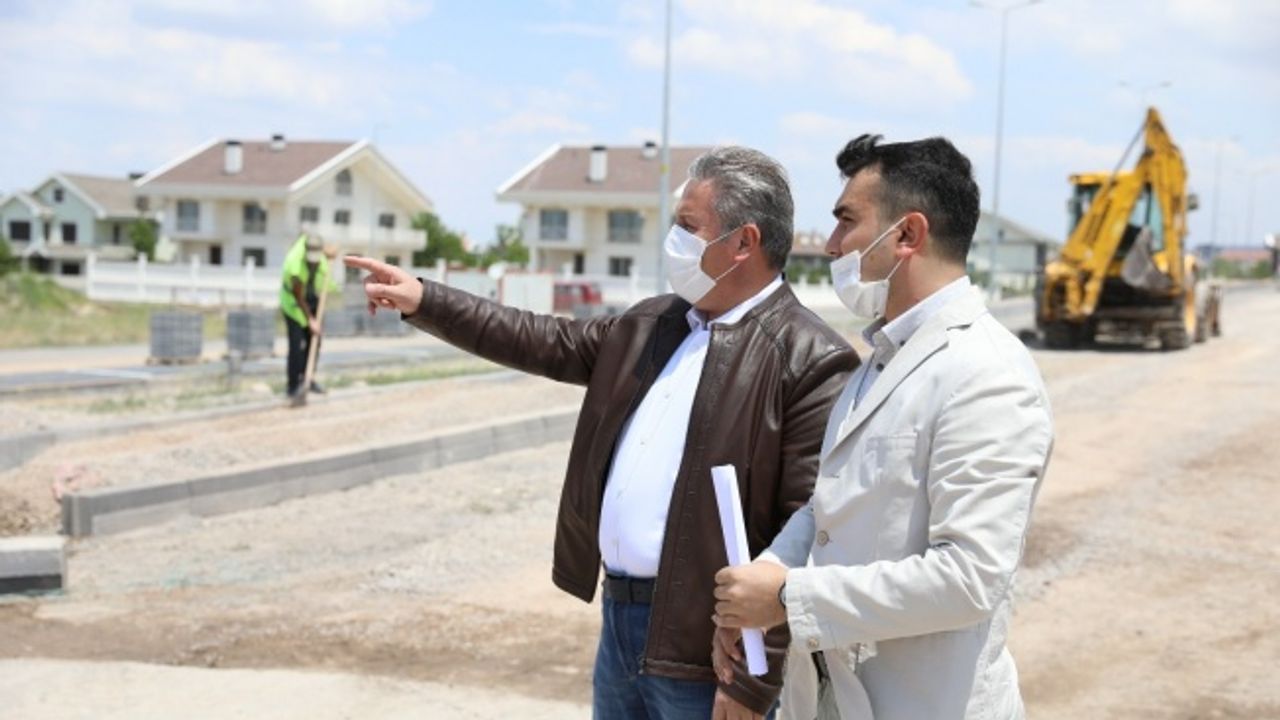 Başkan Palancıoğlu: “Hem yol, hem kaldırım hem de parkımız hayırlı olsun”