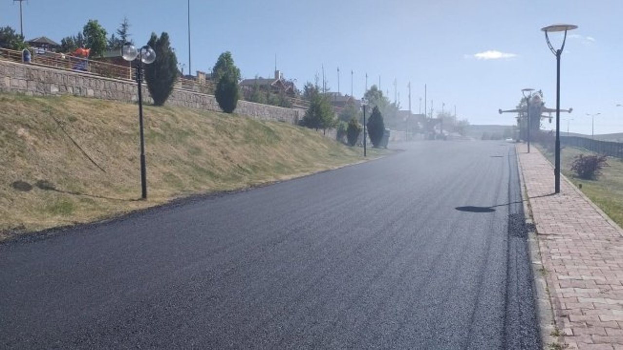 Büyükşehir’den Pınarbaşı’na asfalt atağı