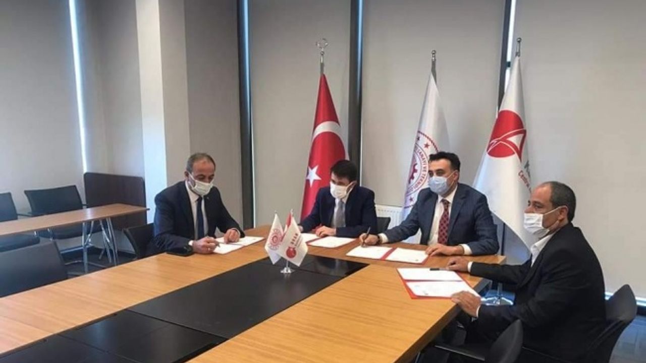 Tomarza Kabak Çekirdeği Kavurma-Tuzlama Paketleme Tesisinin yapımı için imzalar atıldı