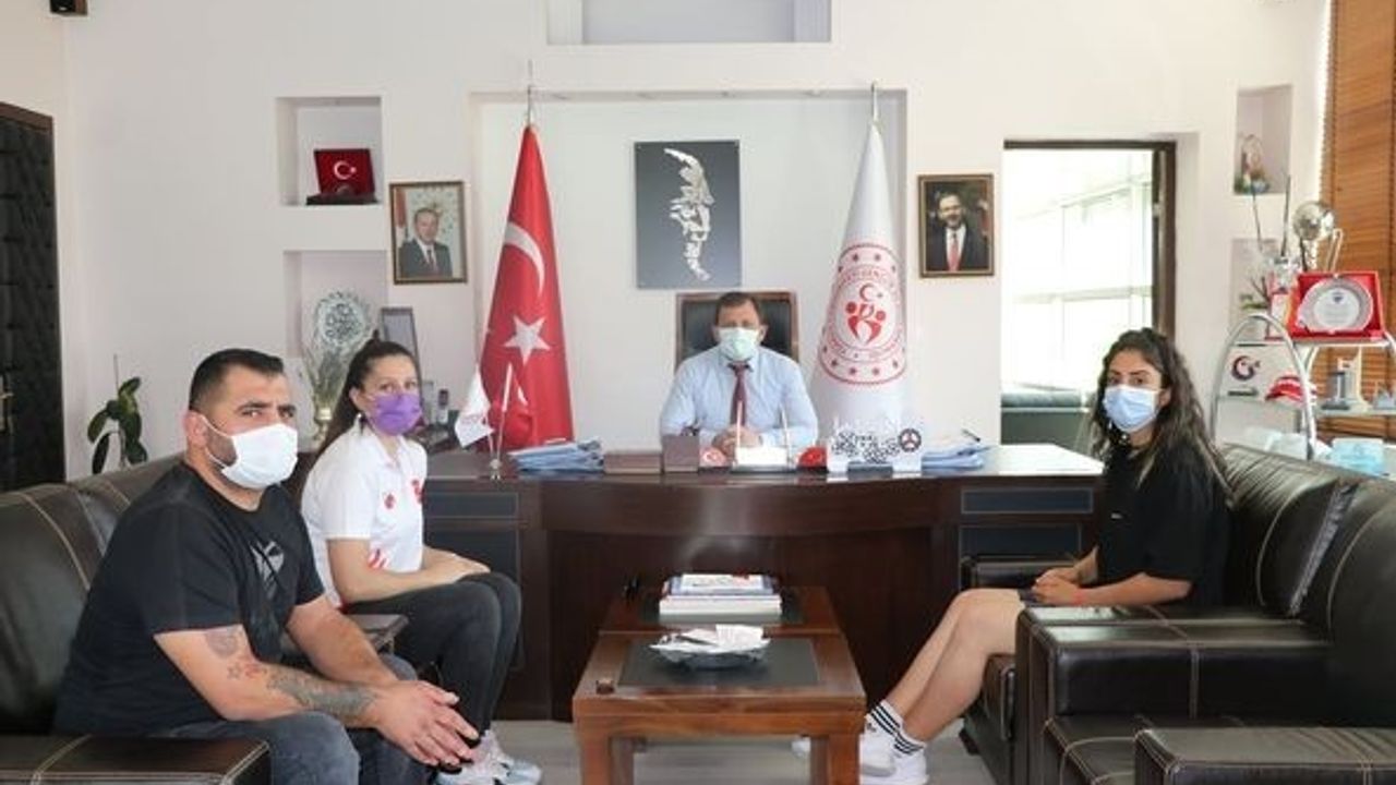Karadayı ve Mercan Ali İhsan Kabakcı’yı ziyaret ettiler