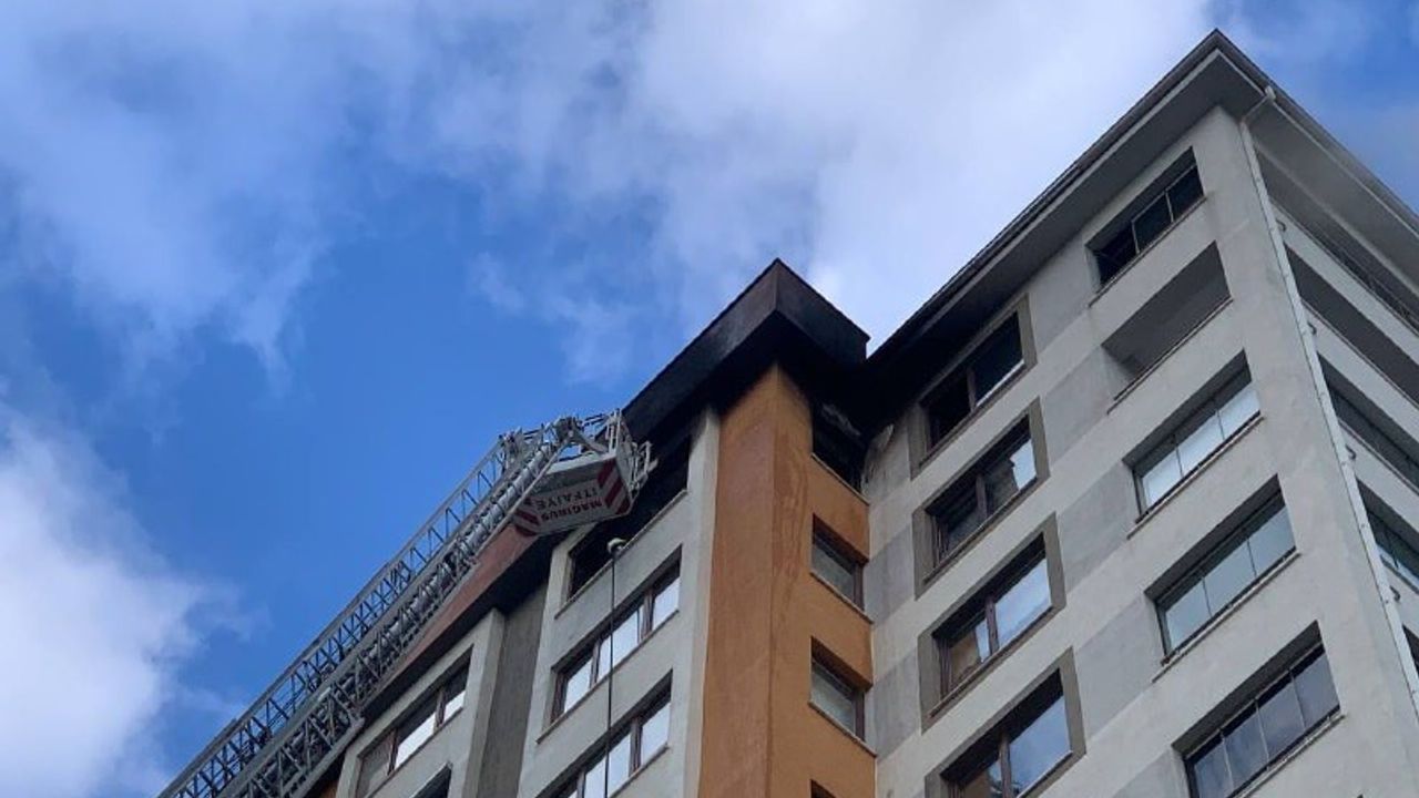 13. katta çıkan yangın itfaiye tarafından söndürüldü