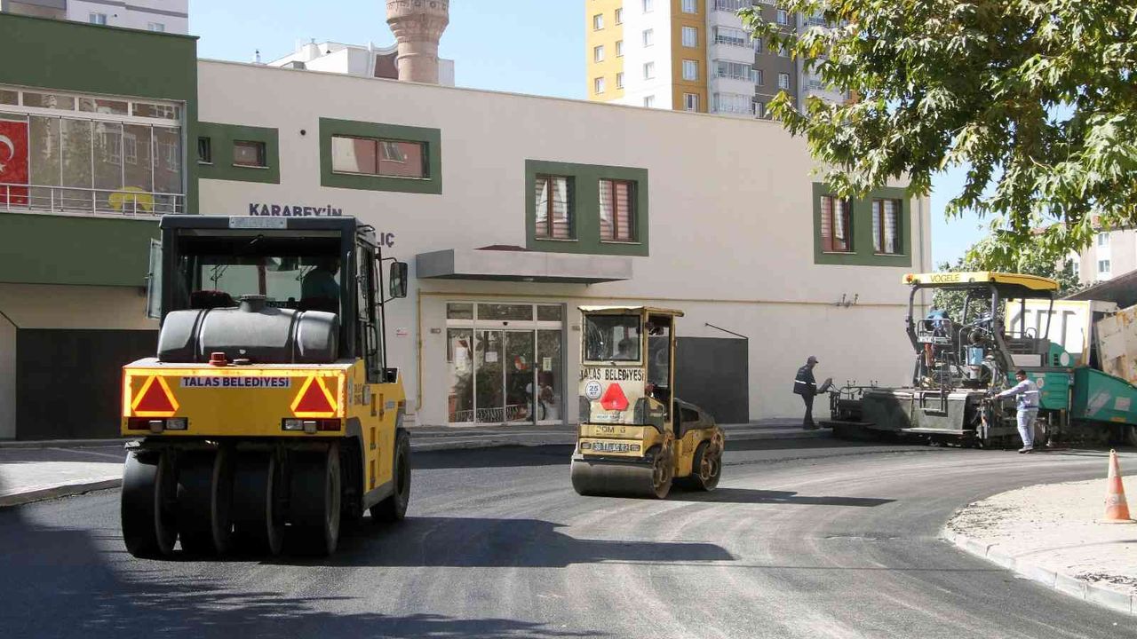 Talas’ta asfalt çalışmaları hız kesmiyor