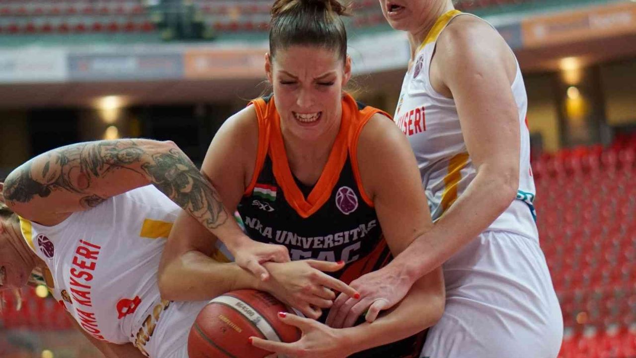 Bellona Kayseri Basketbol: 71 - NKA Universitas Peac: 63