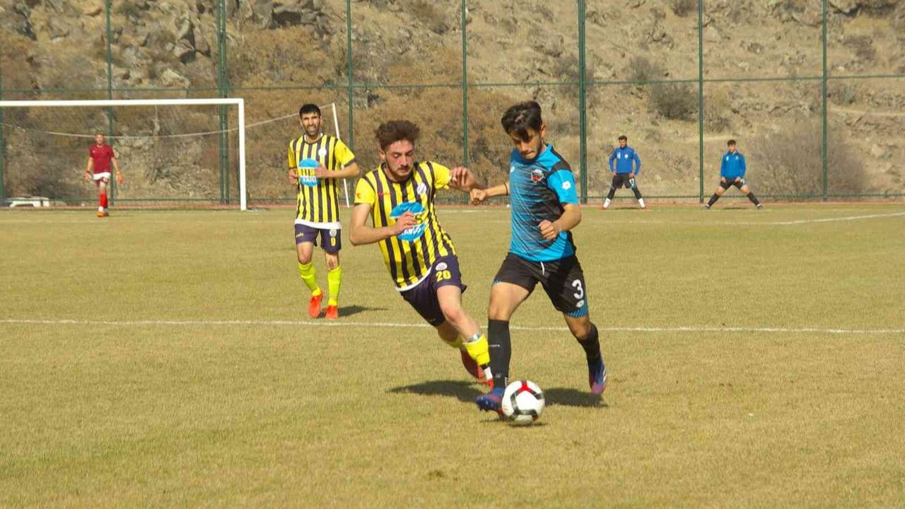 Hacılar Erciyesspor ile OSB Atletikspor berabere kaldı