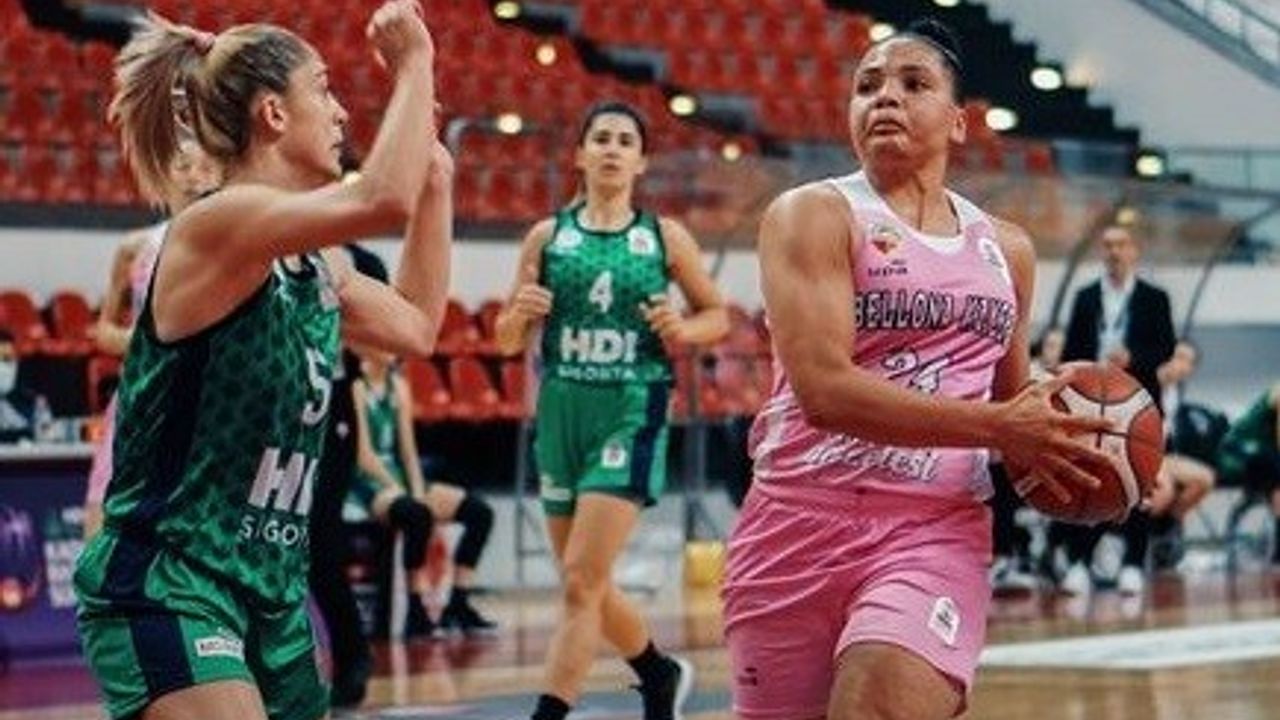 Bellona Kayseri Basketbol, evinde İzmit Belediyespor'a yenildi