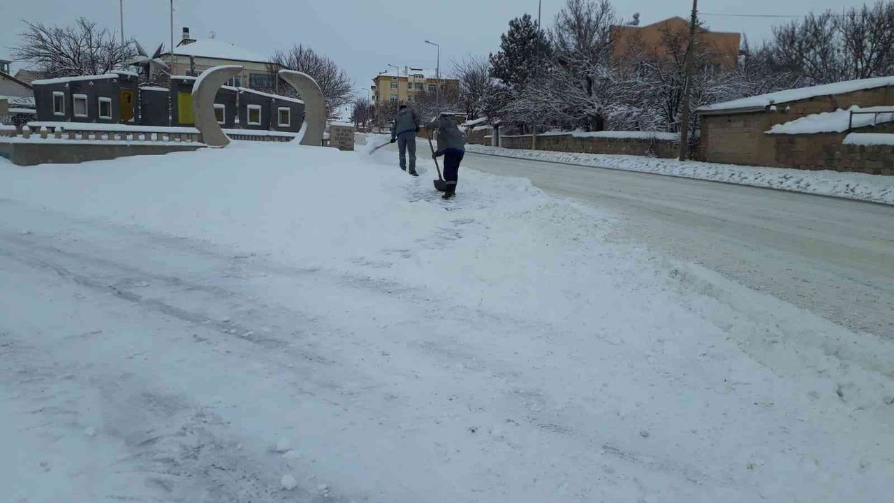 Bünyan’da karla mücadele