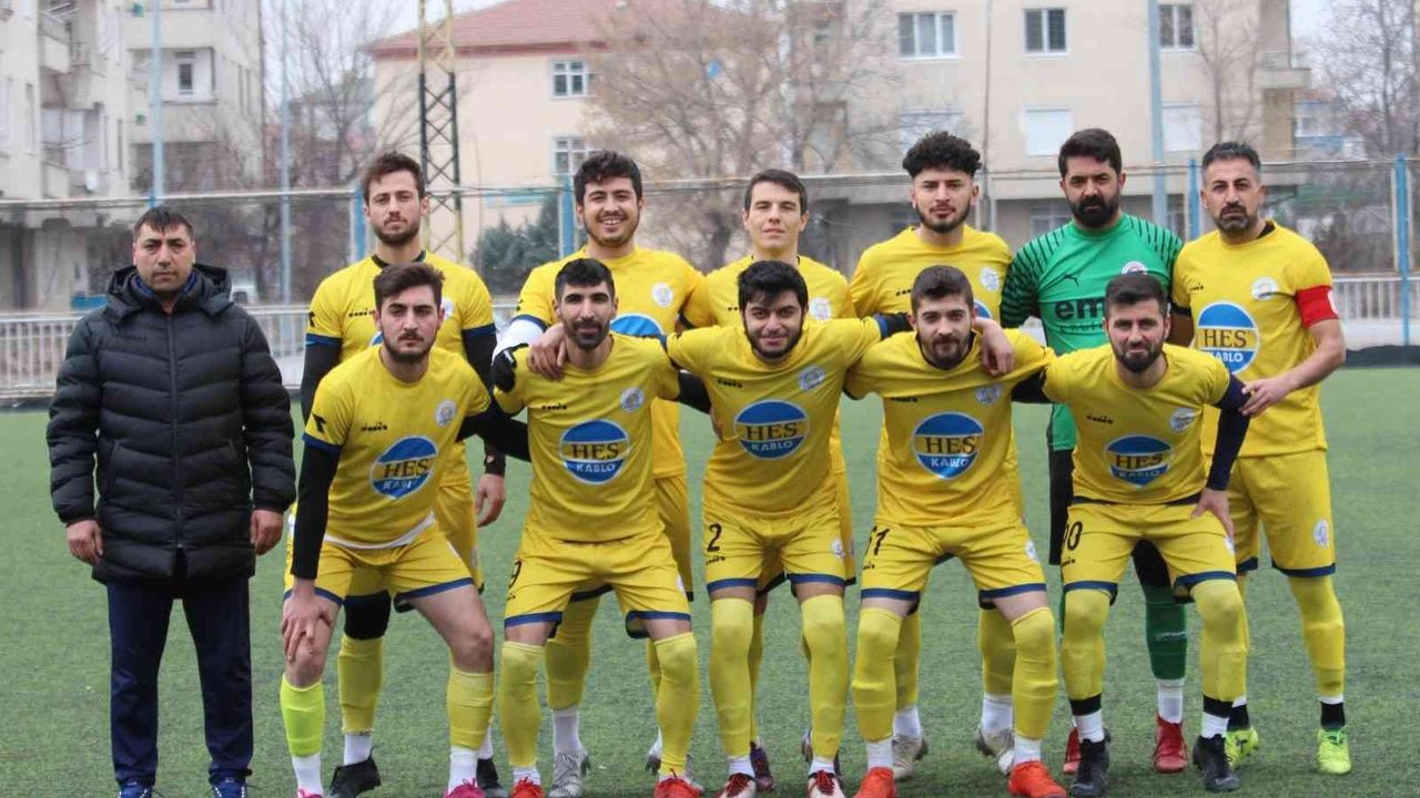 Kayseri Süper Amatör Küme: Hacılar Erciyesspor: 4 - Özvatan Gençlikspor: 0