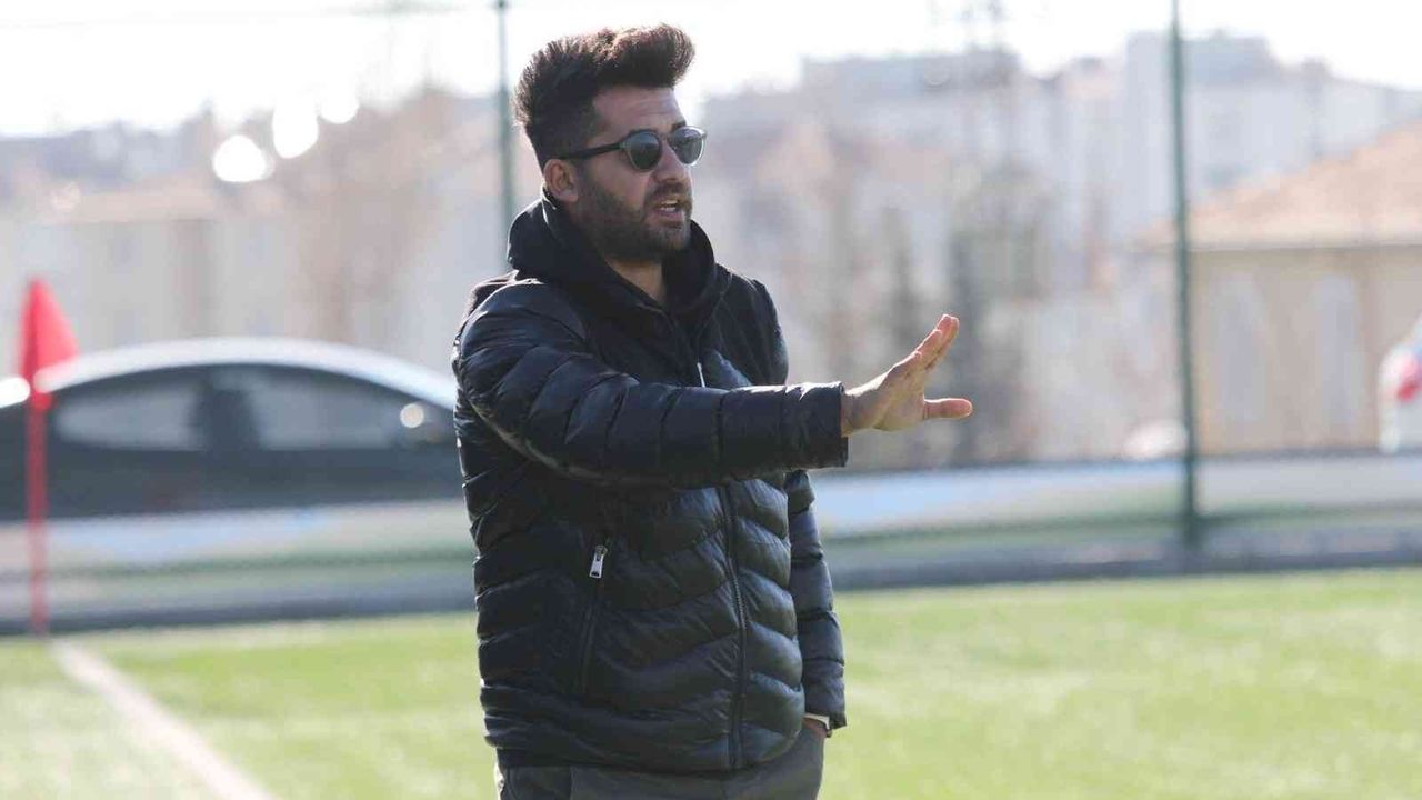 Kayseri Yolspor Antrenörü Eren Çalapverdi: "Hedef BAL Ligi yola devam”