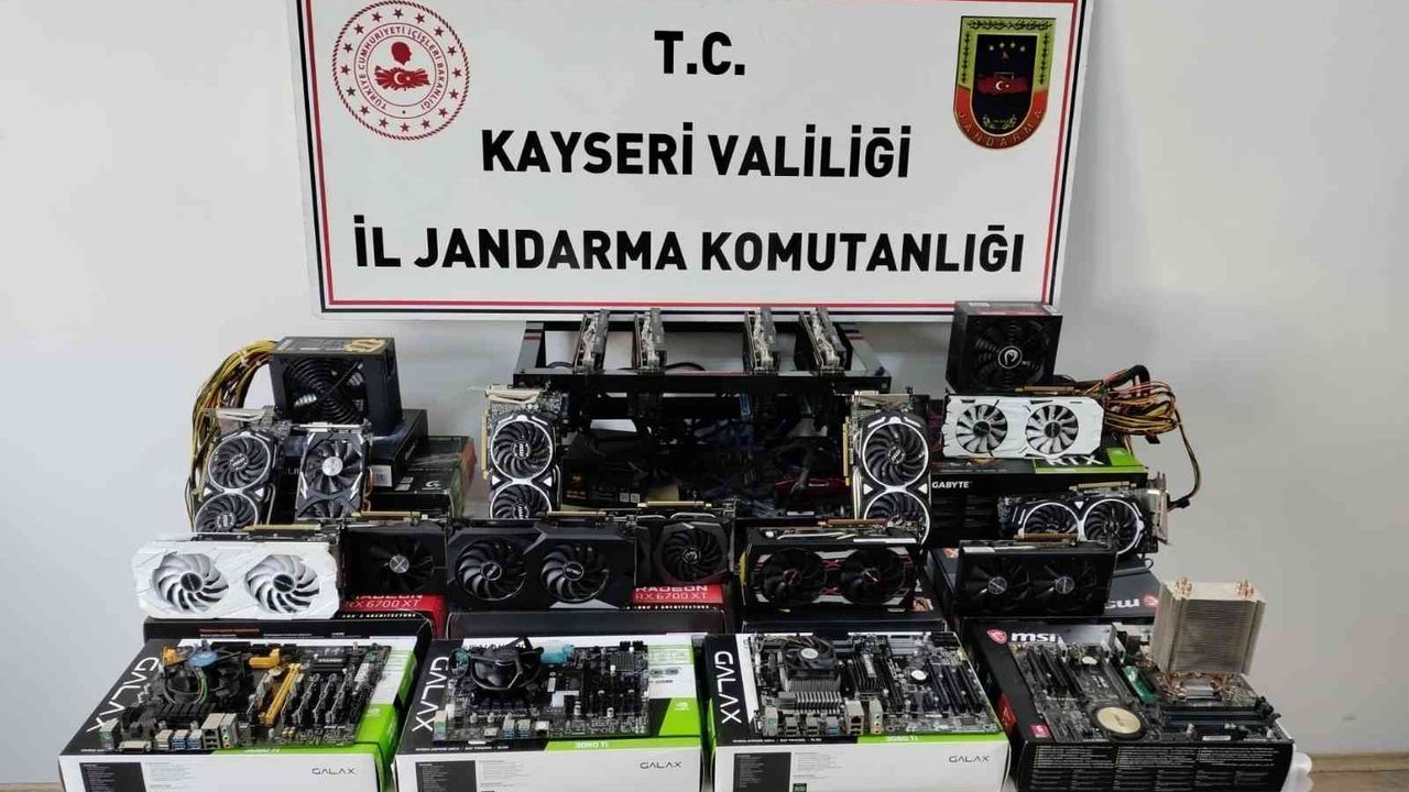 Kayseri’de kaçak kripto para üretimi yapan 2 kişi yakalandı
