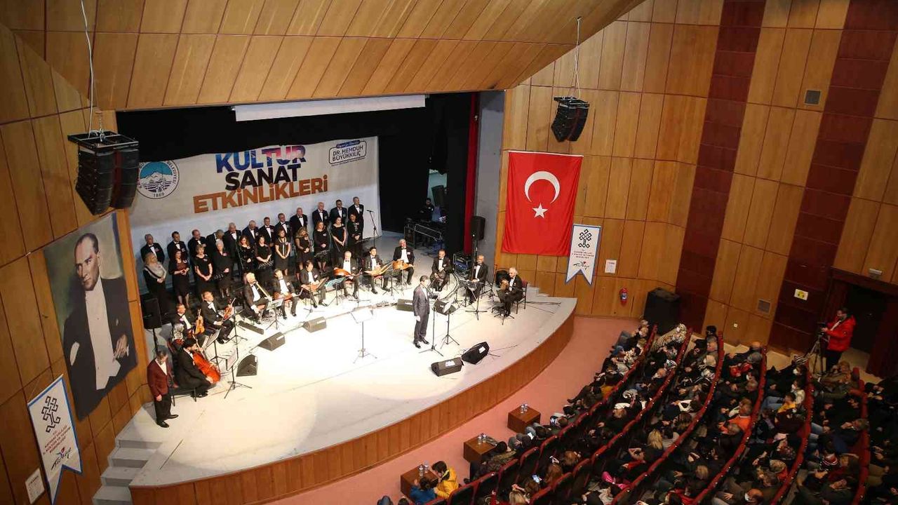 Türk Sanat Müziği Gecesi düzenlendi