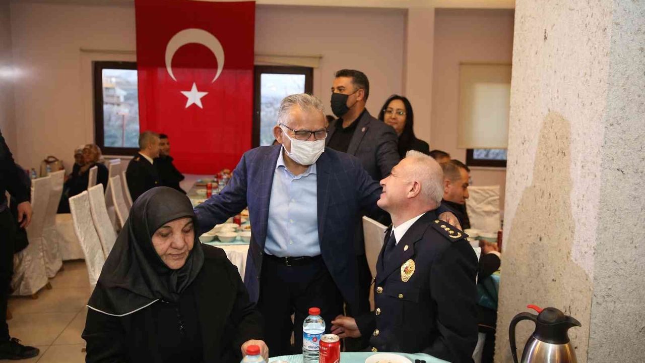 Başkan Büyükkılıç, 10 Nisan Polis Haftası iftar programına katıldı