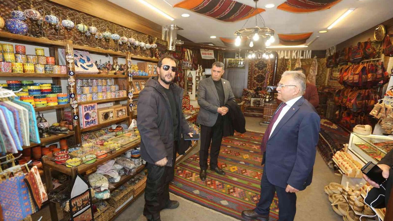 Başkan Büyükkılıç esnaf ziyaretlerine Erciyes’te devam etti