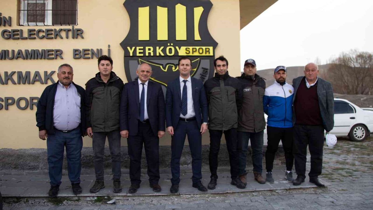 Gazi Osman Çakmak Stadı güzelleşiyor