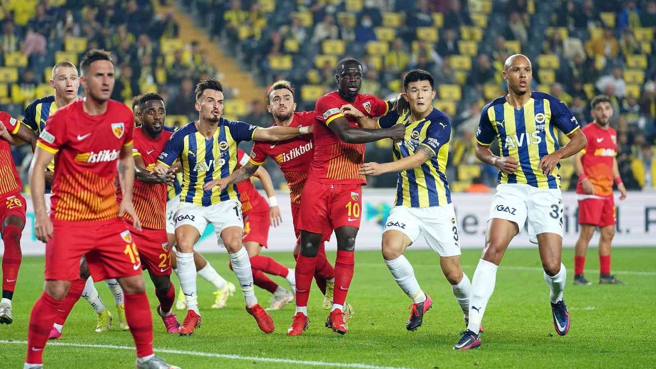 Kayserispor ile Fenerbahçe 52. randevuda