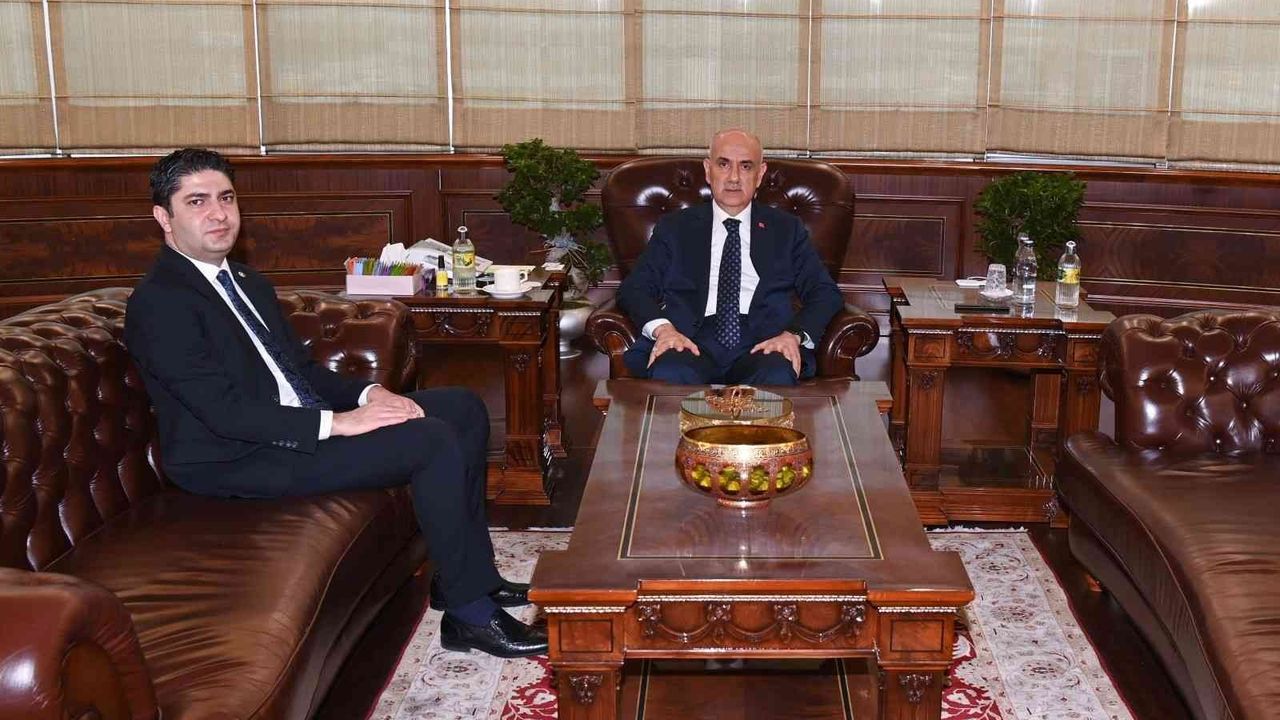 MHP Genel Başkan Yardımcısı Özdemir Bakan Kirişci ile görüştü