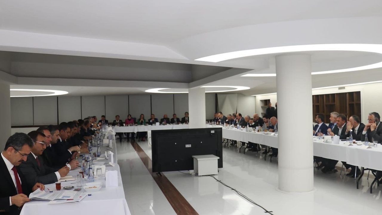 Başkan Büyükkılıç, Ankara’da istişare toplantısına katıldı