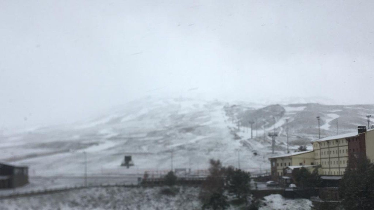 Mayıs ayında yağan kar Erciyes’i beyaza büründü