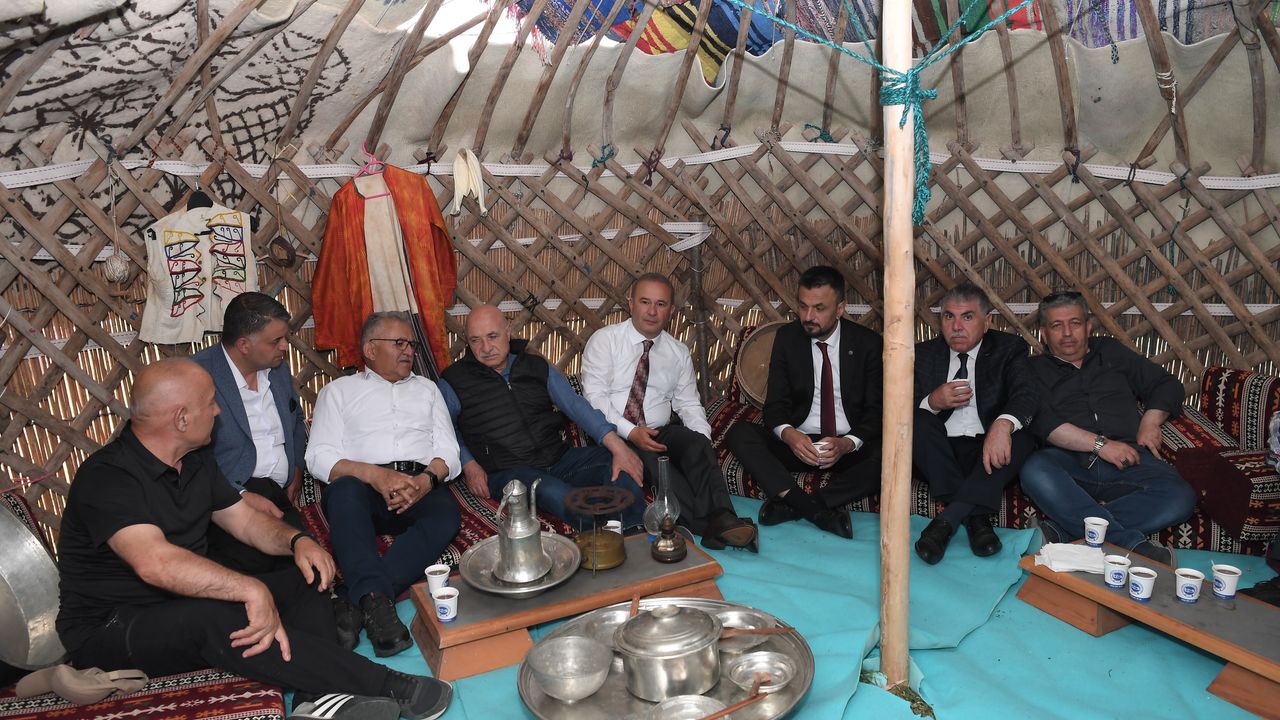 Başkan Büyükkılıç, Akkışla'da "Festival Ağası" Seçildi