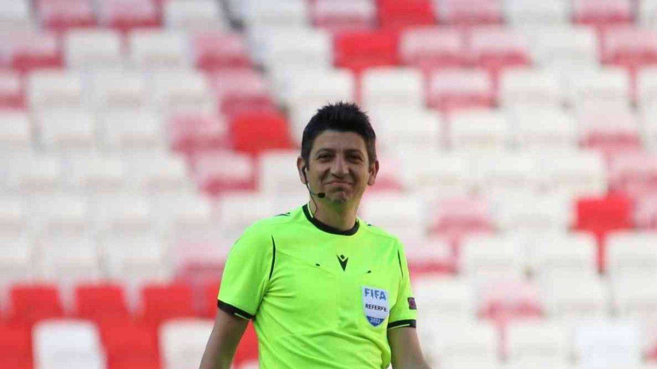 Başakşehir-Kayserispor maçının hakemi Yaşar Kemal Uğurlu oldu
