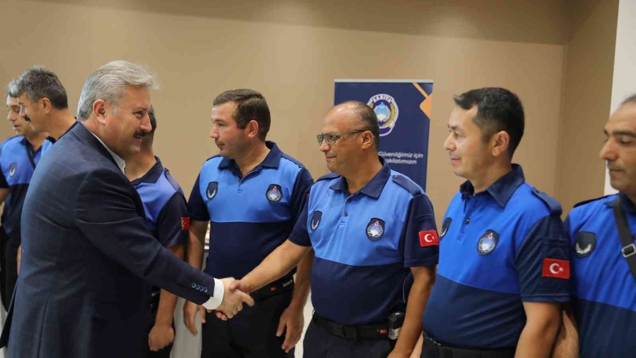Başkan Palancıoğlu, belediye zabıtaları ile bir araya geldi
