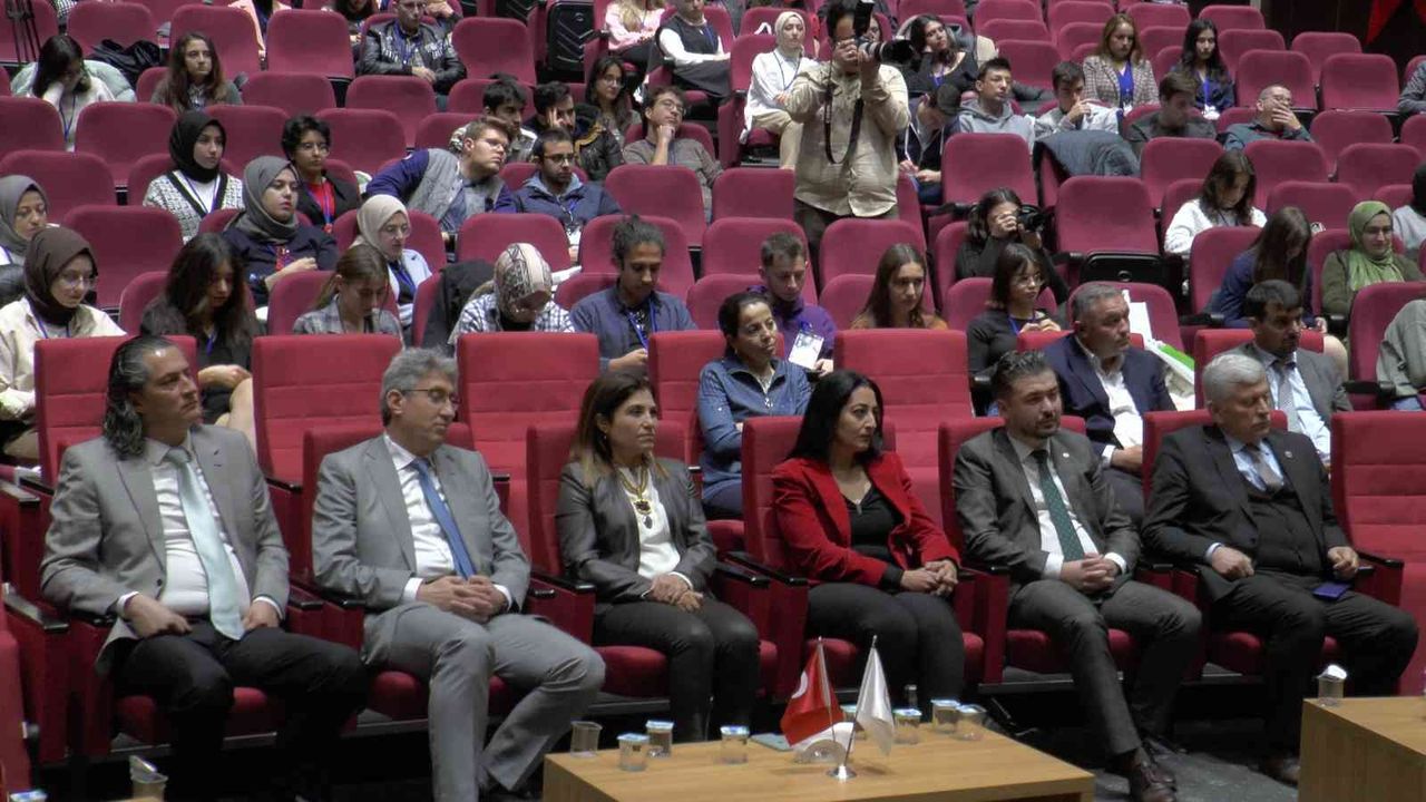 Ali Eroğlu: "Tek sağlığın işlevsel yapılarının ülkemizde oluşturulması gerekiyor”