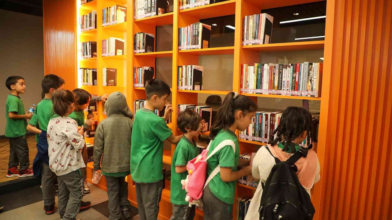 Altıntepe Semt Kütüphanesi’nde ilkokul öğrencilerine özel etkinlik