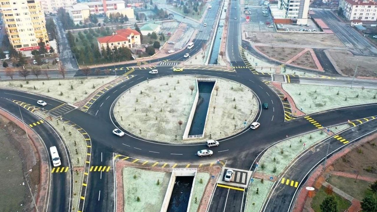 Kocasinan Belediyesi 2022 yılında 155 bin ton asfalt serdi