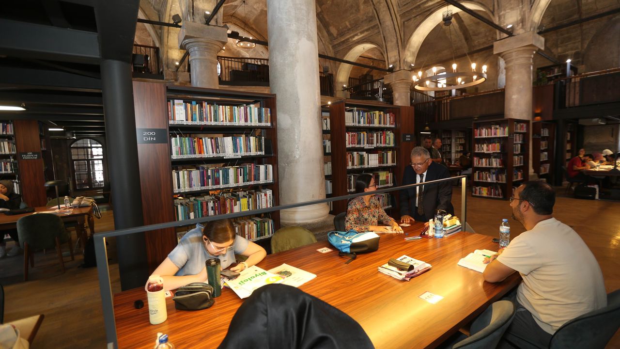 Yaklaşık 2 milyon kişi belediyenin kütüphanelerini kullandı