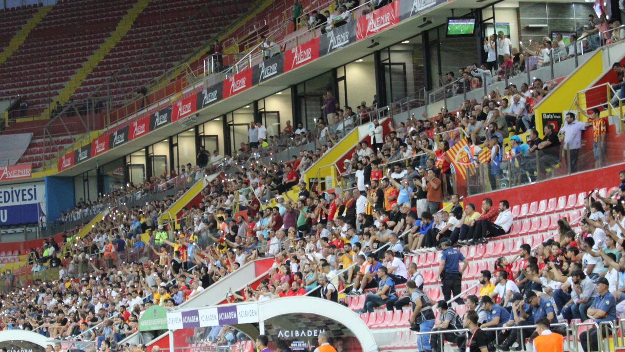 Kayserispor - Beşiktaş maçının biletleri satışa sunuldu