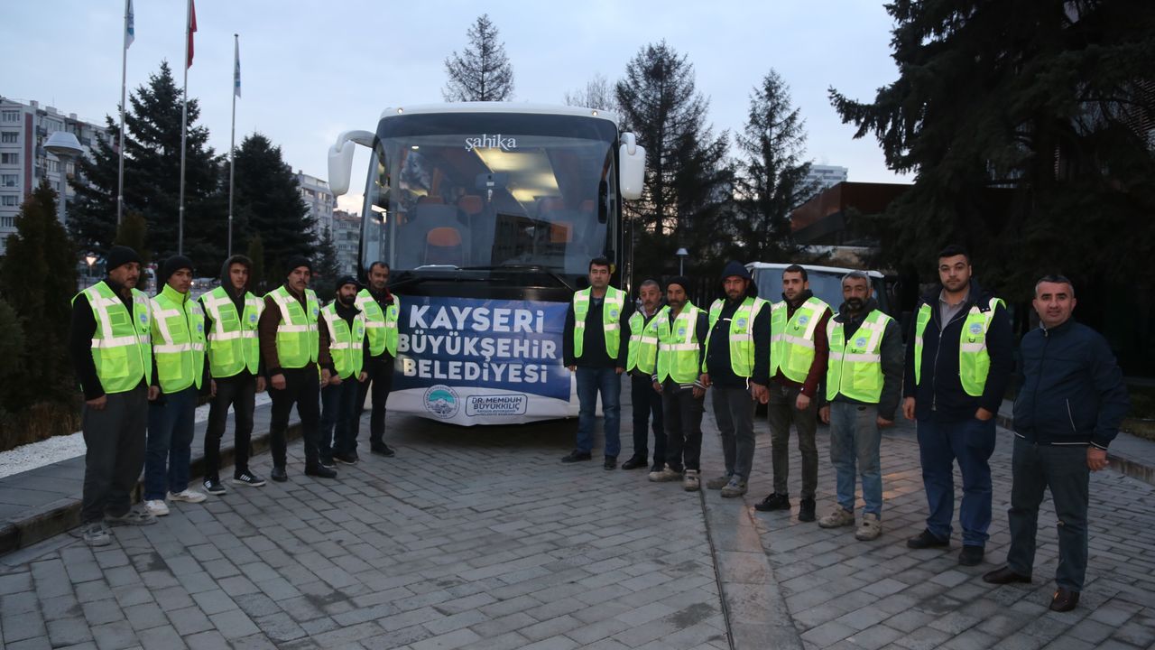 Kayseri'den deprem Bölgesine 14 kişilik ekip