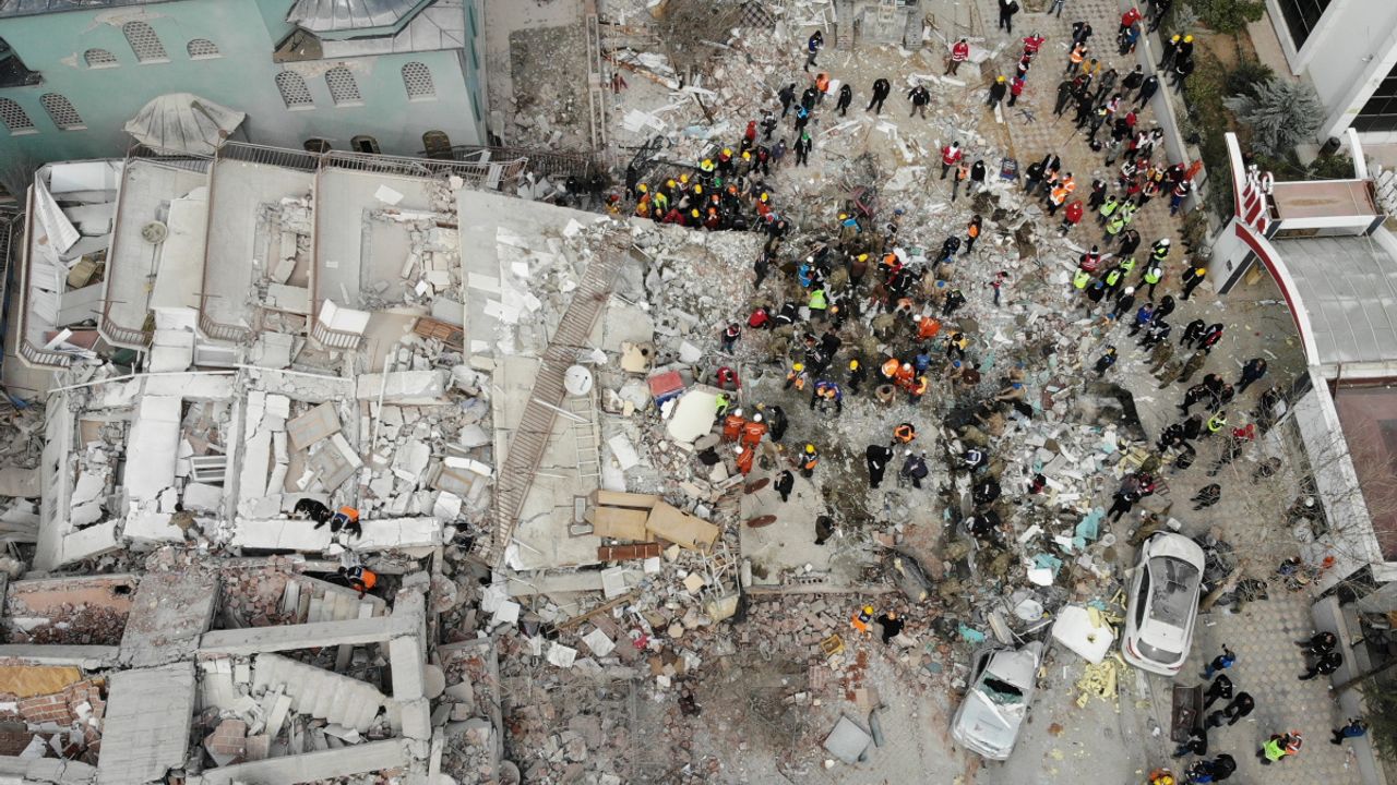 Kahramanmaraş merkezli depremlerde can kaybı 45 bin 89'a yükseldi