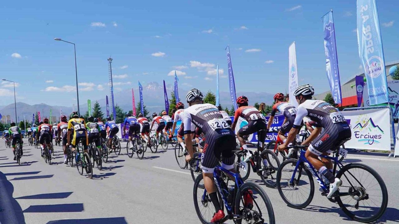 Yol Bisiklet Yarışları Grand Prix Kültepe Etabı ile devam ediyor