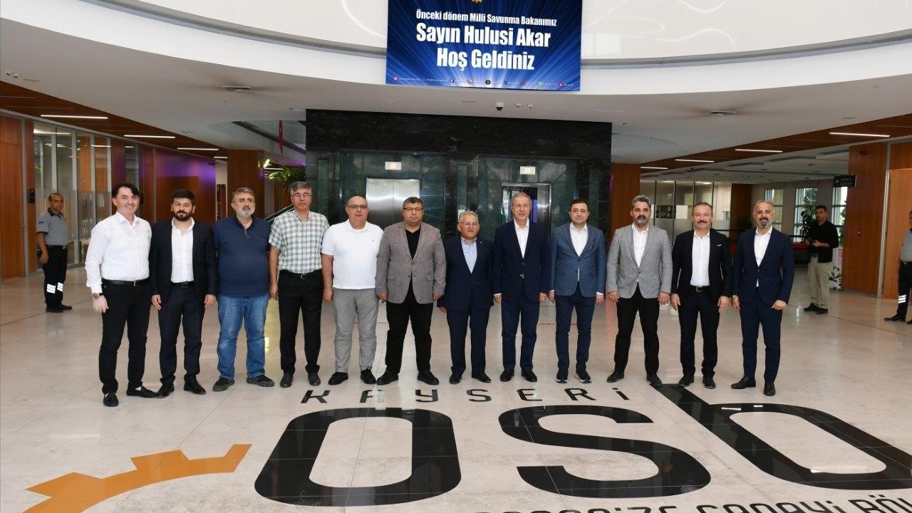 OSB Başkanı Yalçın, Hulusi Akar’a projelerini anlattı, sanayicilerin arsa taleplerini iletti