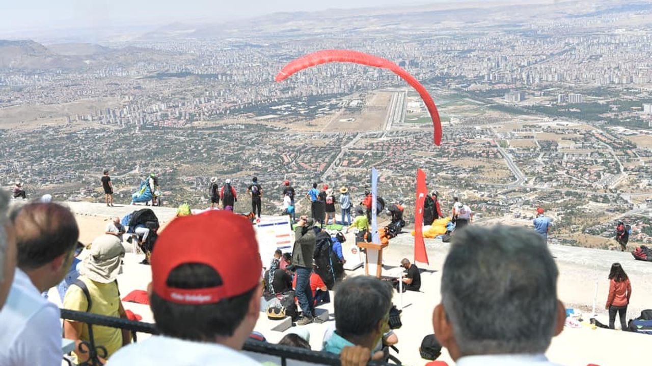Yamaç Paraşütü Türkiye Şampiyonası Mesafe Yarışması Başladı