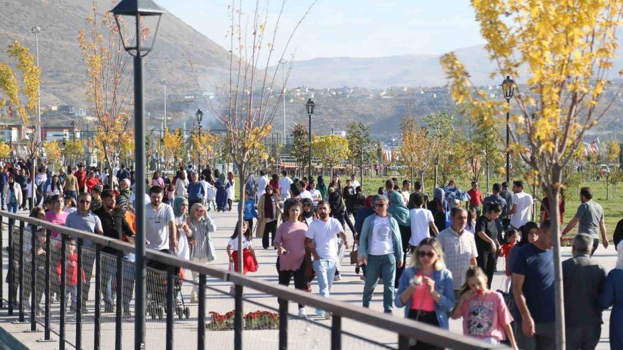 Kayseri, Recep Tayyip Erdoğan Millet Bahçesi’ne akın ediyor