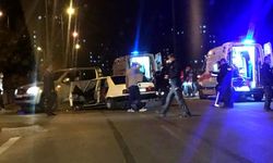 Otomobil ile ticari araç çarpıştı: 10 yaralı!