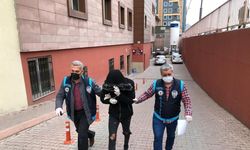 Cami hırsızları yakalandı