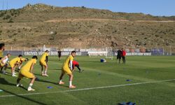 Ağrı Spor Teknik Heyetinden Hacılar Stadyumu’na övgü