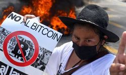 Bitcoin'e El Salvador protestosu