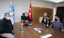 Hacılar, voleybolda il birincisi