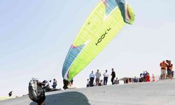 Ali Dağı’nda yamaç paraşütü yarışması başladı