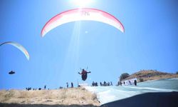 Ali Dağı’nda yamaç paraşütü heyecanı başlıyor