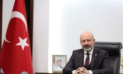 Başkan Çolakbayrakdar Öğretmenler Günü mesajı yayımladı