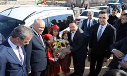 İlkokul, halı saha ve kadın kooperatifi hizmete girdi
