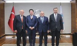 Kayseri Büyükşehir Belediye Başkanı, İlçe Belediye Başkanlarını Makamında Ağırladı