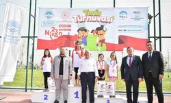 Kayseri'de 23 Nisan Tenis Turnuvası Büyük İlgi Gördü