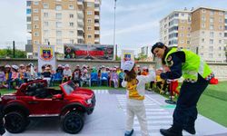 Kayseri Jandarması, 76 Çocuğa Trafik Eğitimi Verdi