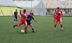 Kocasinan Gençlikspor, Pınarbaşı Belediyespor'u 2-0 Mağlup Ederek Play-Off İddiasını Sürdürdü